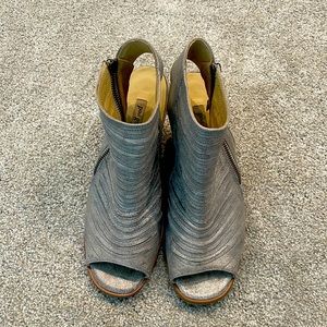 Paul Green Cayanne Peep Toe Sandal